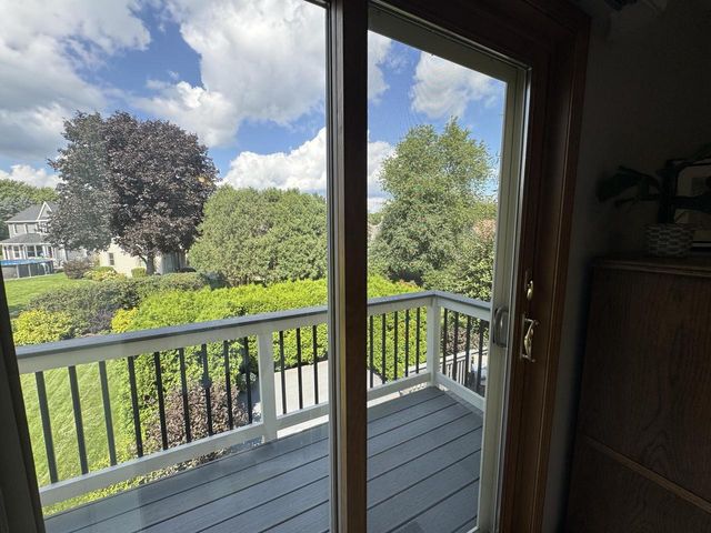 680 River Meadow DRIVE, Hartland, WI 53029