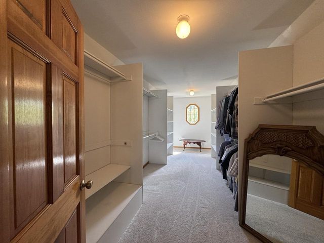 680 River Meadow DRIVE, Hartland, WI 53029
