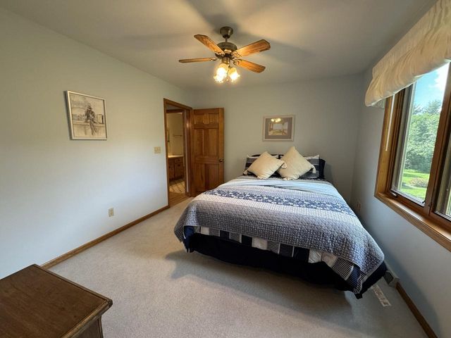 680 River Meadow DRIVE, Hartland, WI 53029