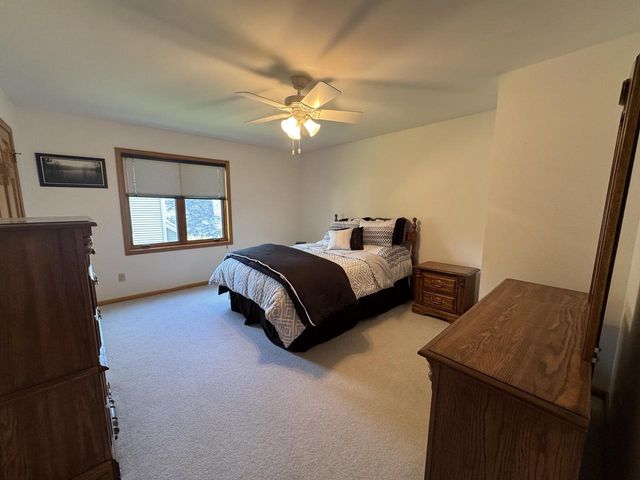 680 River Meadow DRIVE, Hartland, WI 53029