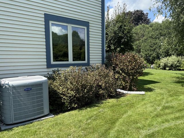 680 River Meadow DRIVE, Hartland, WI 53029