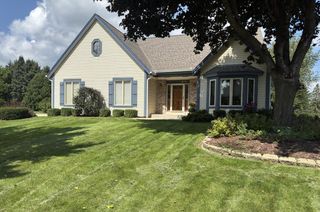 680 River Meadow DRIVE, Hartland, WI 53029