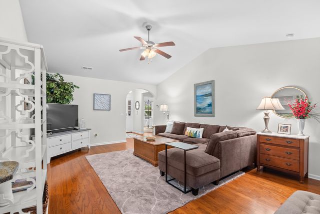 110 Clearwater Dr., Pawleys Island, SC 29585