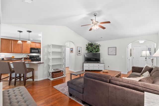 110 Clearwater Dr., Pawleys Island, SC 29585