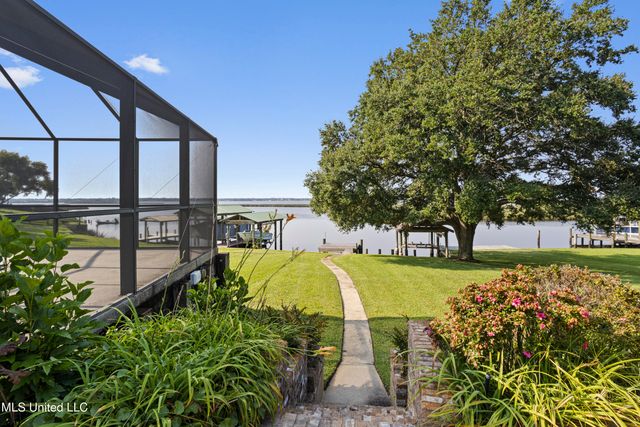 2509 S Shore Drive, Biloxi, MS 39532
