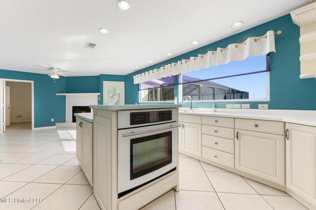 2509 S Shore Drive, Biloxi, MS 39532