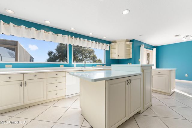 2509 S Shore Drive, Biloxi, MS 39532