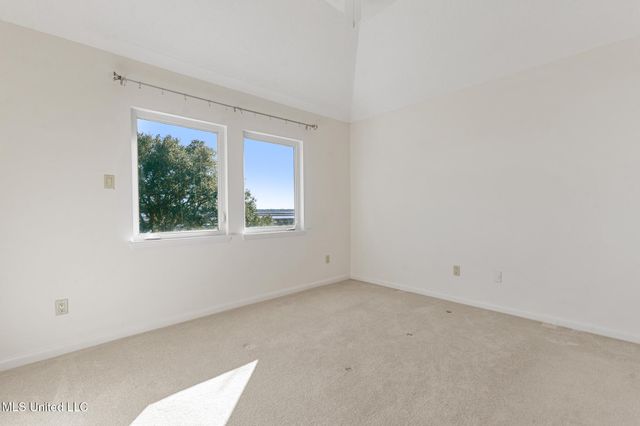 2509 S Shore Drive, Biloxi, MS 39532