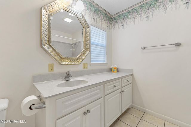 2509 S Shore Drive, Biloxi, MS 39532