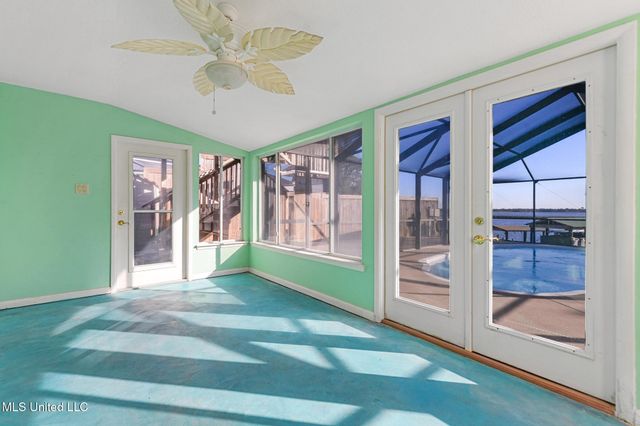 2509 S Shore Drive, Biloxi, MS 39532