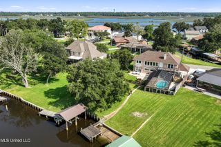 2509 S Shore Drive, Biloxi, MS 39532