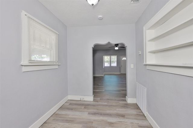 4736 5TH AVENUE S, St Petersburg, FL 33711