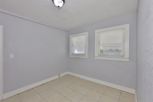 4736 5TH AVENUE S, St Petersburg, FL 33711