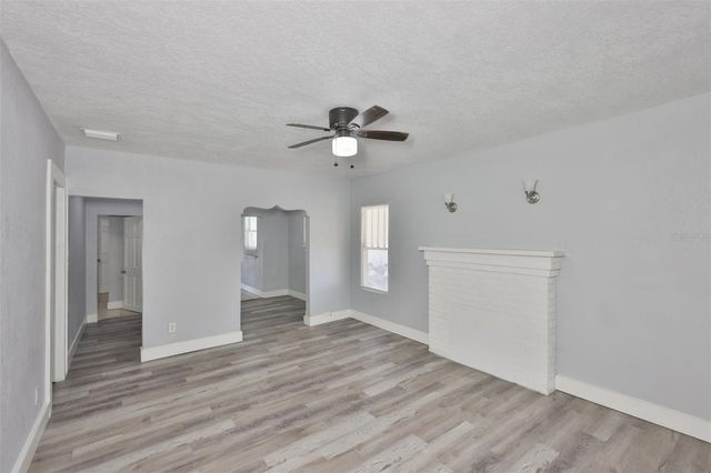 4736 5TH AVENUE S, St Petersburg, FL 33711