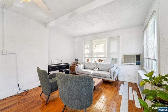 359 Bogert Bogert, Ridgewood, NJ 07450