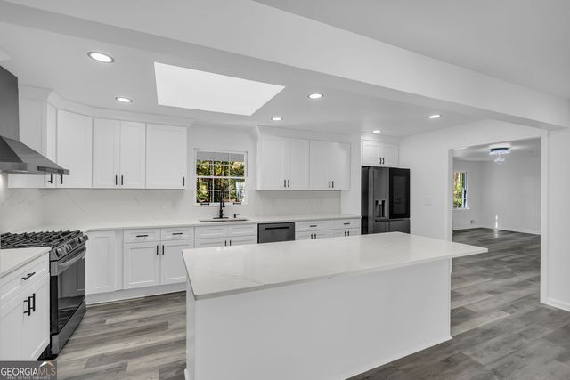 165 N Morning Dove Drive, Fayetteville, GA 30215