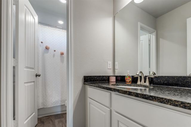 3503 Whittier, Montgomery, TX 77356