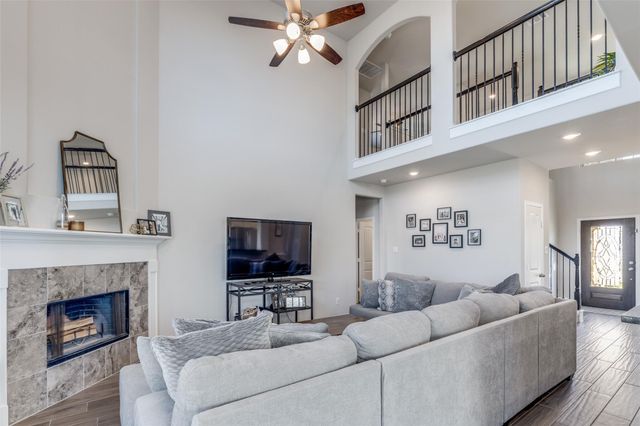 3503 Whittier, Montgomery, TX 77356