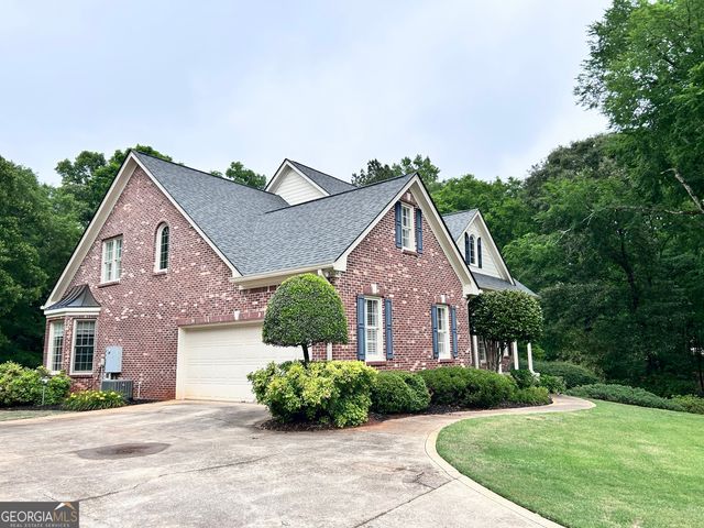 105 Meadow Trail, Social Circle, GA 30025