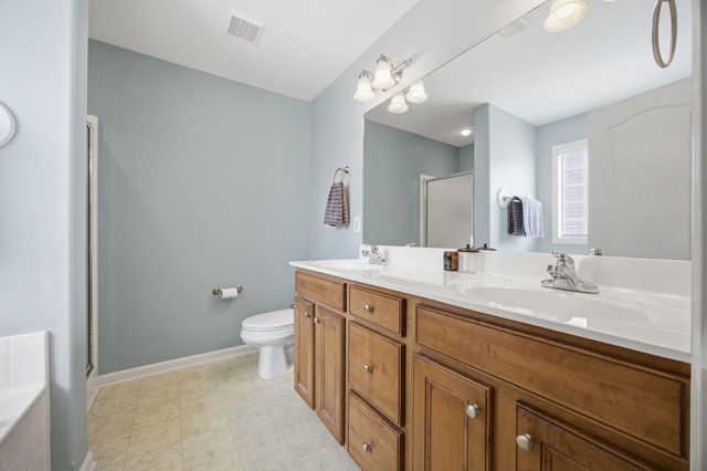 100 Summit Drive, Georgetown, KY 40324