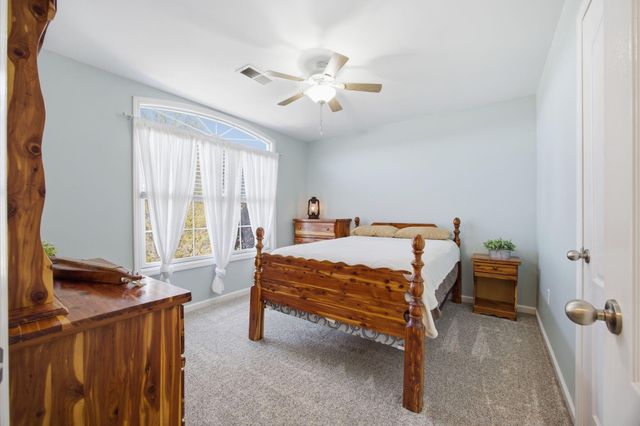100 Summit Drive, Georgetown, KY 40324