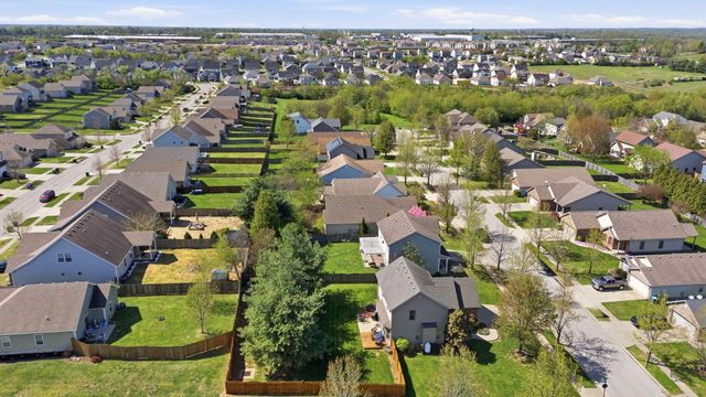 100 Summit Drive, Georgetown, KY 40324