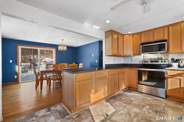 81 Floeting Road, Ashford, CT 06278