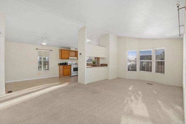 1600 E Vista Way 21, Vista, CA 92084