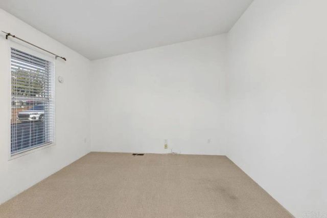 1600 E Vista Way 21, Vista, CA 92084