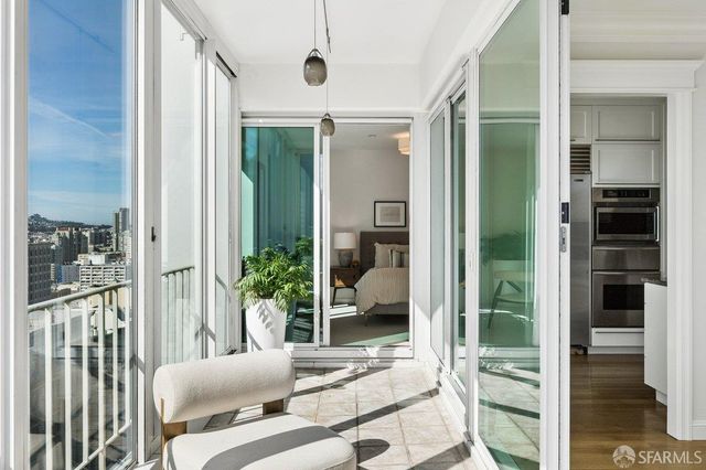 1200 California Street 9C, San Francisco, CA 94109