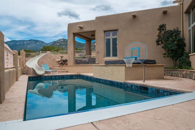 13709 Quaking Aspen Place NE, Albuquerque, NM 87111