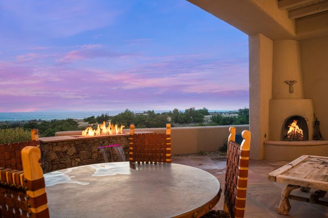 13709 Quaking Aspen Place NE, Albuquerque, NM 87111