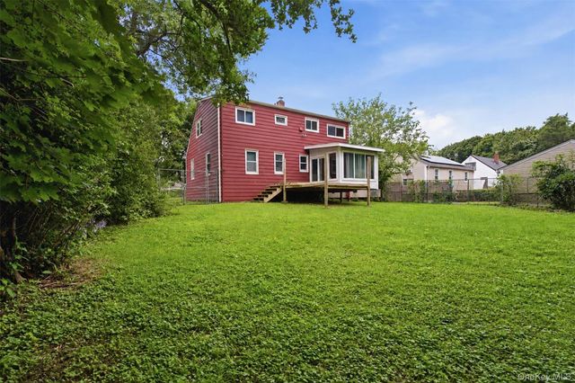 7 Caravella Lane, Nanuet, NY 10954