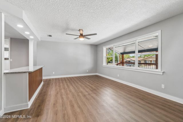 350 N 6TH Street, Macclenny, FL 32063
