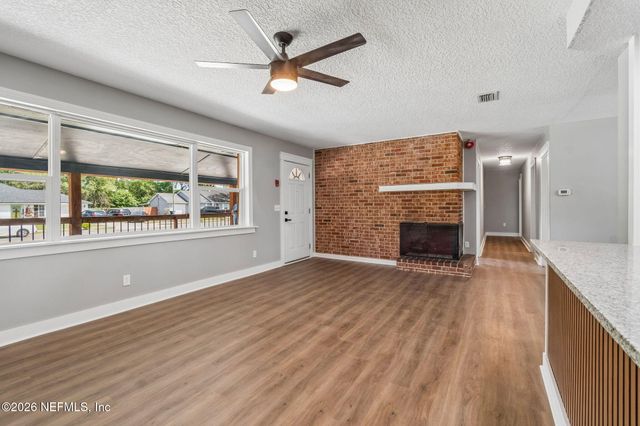 350 N 6TH Street, Macclenny, FL 32063