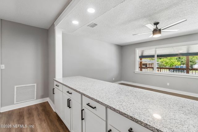 350 N 6TH Street, Macclenny, FL 32063