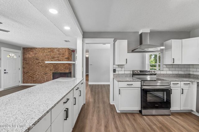 350 N 6TH Street, Macclenny, FL 32063