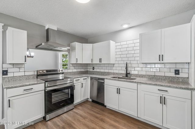 350 N 6TH Street, Macclenny, FL 32063