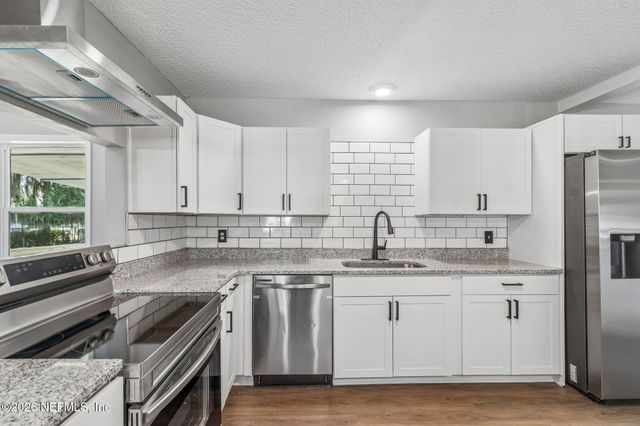 350 N 6TH Street, Macclenny, FL 32063
