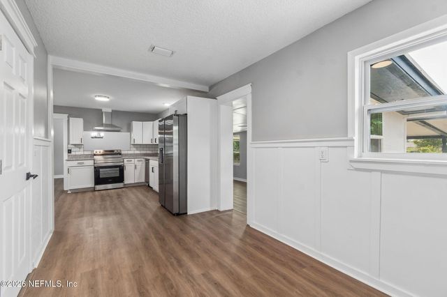 350 N 6TH Street, Macclenny, FL 32063