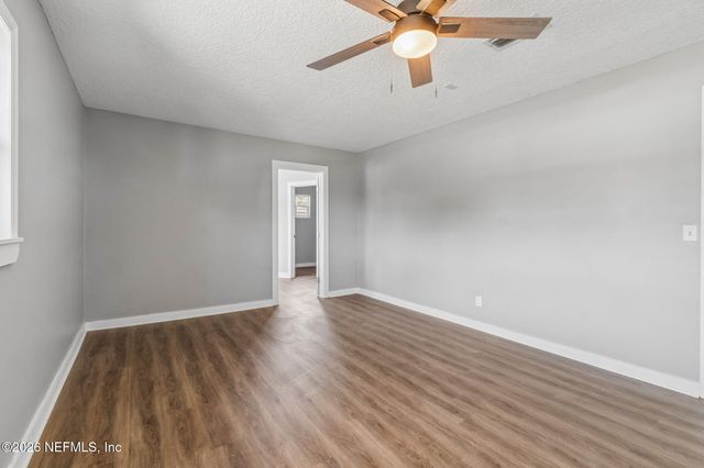 350 N 6TH Street, Macclenny, FL 32063