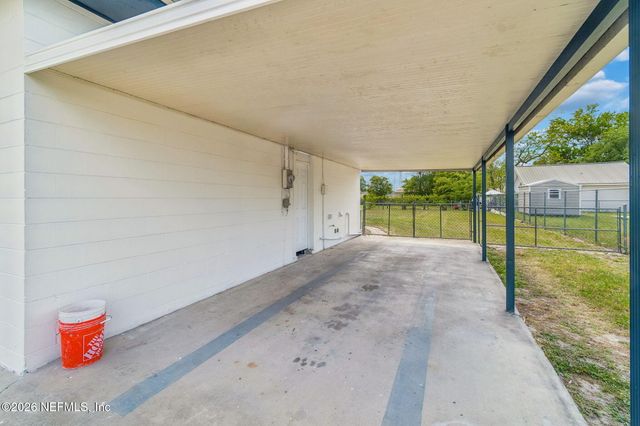 350 N 6TH Street, Macclenny, FL 32063
