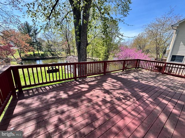 7686 BRIAR LN, Pasadena, MD 21122