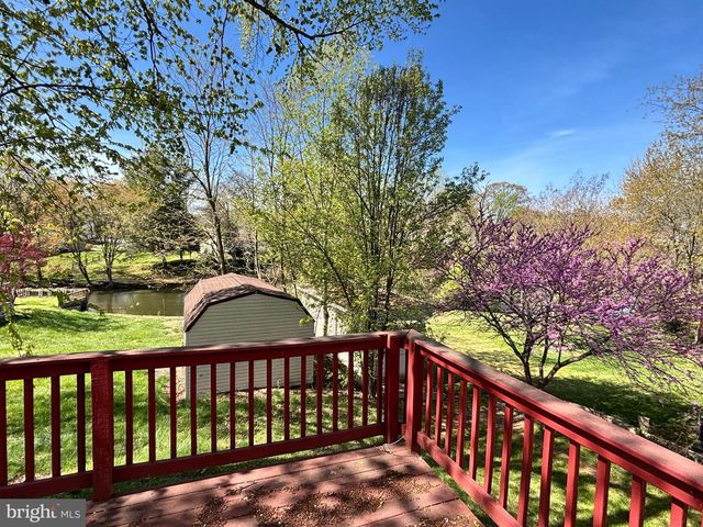 7686 BRIAR LN, Pasadena, MD 21122