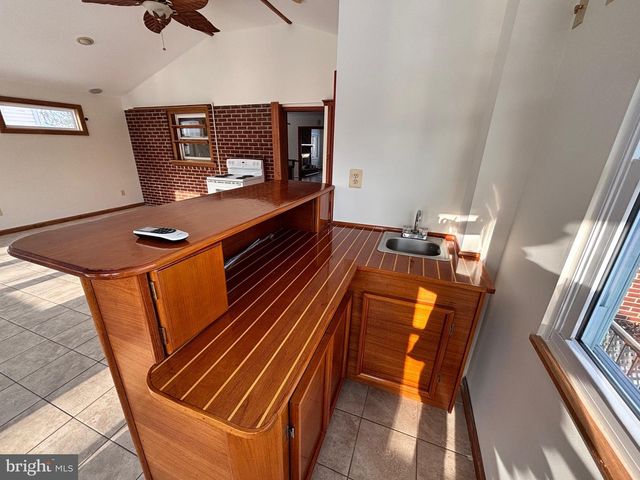 7686 BRIAR LN, Pasadena, MD 21122