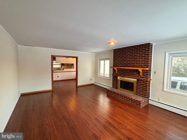 7686 BRIAR LN, Pasadena, MD 21122