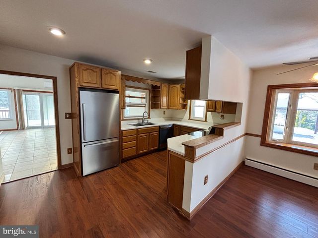 7686 BRIAR LN, Pasadena, MD 21122