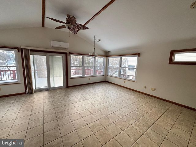 7686 BRIAR LN, Pasadena, MD 21122