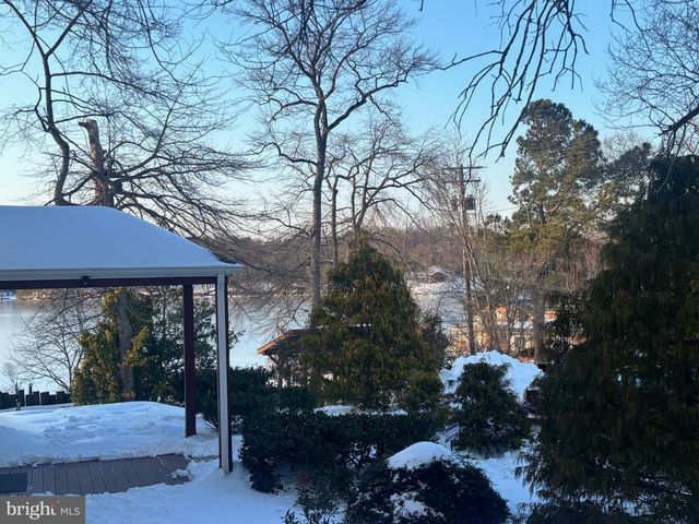 7686 BRIAR LN, Pasadena, MD 21122