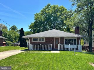 7686 BRIAR LN, Pasadena, MD 21122